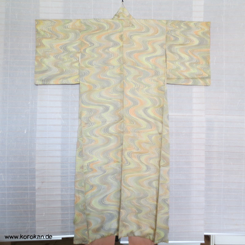 handgemalte bunte Wellen Seidencrepesatin Komon Kimono