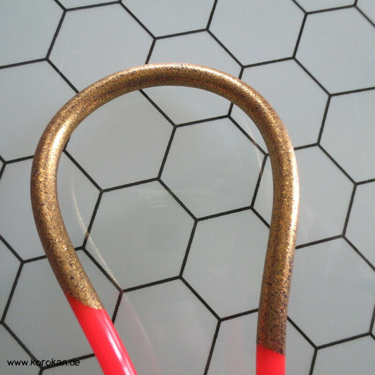 Haarnadel, rot mit goldenem Überfang