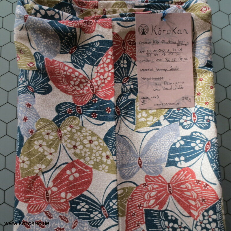 allover Schmetterlinge Tsumugi Seiden Hitoe Kimono