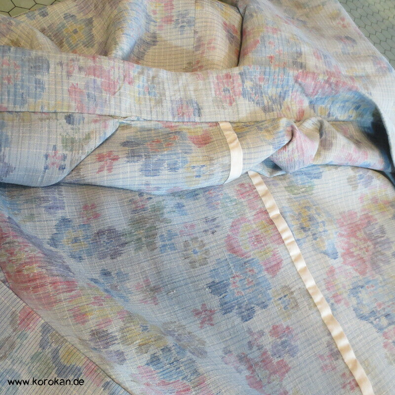 Kurzer Hitoe Damen Kimono Tsumugi Seide mit Kasuri Blüten Muster, ungefüttert