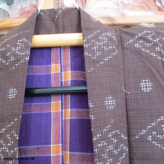 Sayagata Kasuri Haori mit kariertem Futter