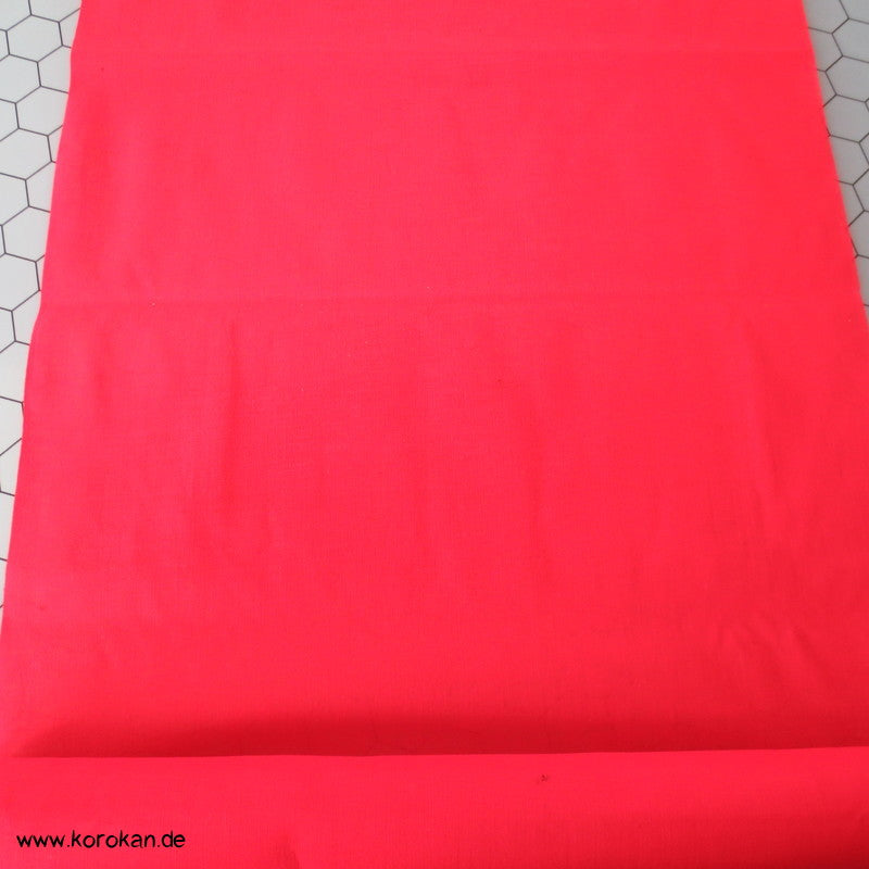 roter Stoffrest schlichter Baumwollstoff uni, Flecken