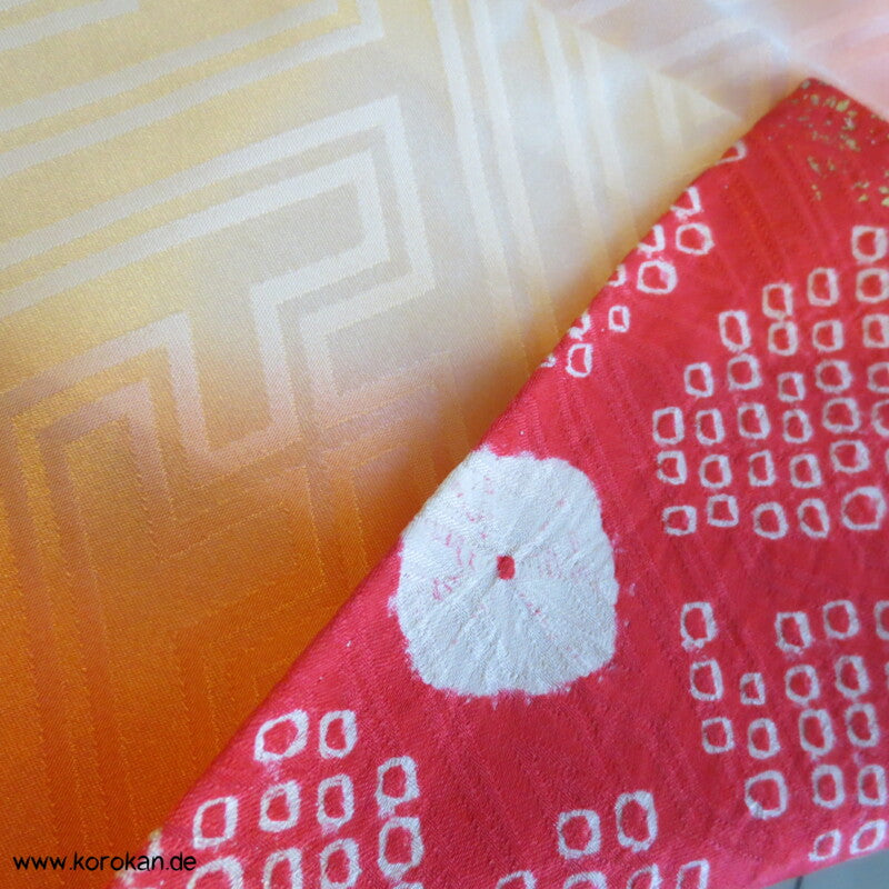 Shibori Rauten und Stickerei Furisode, Rinzu Damast