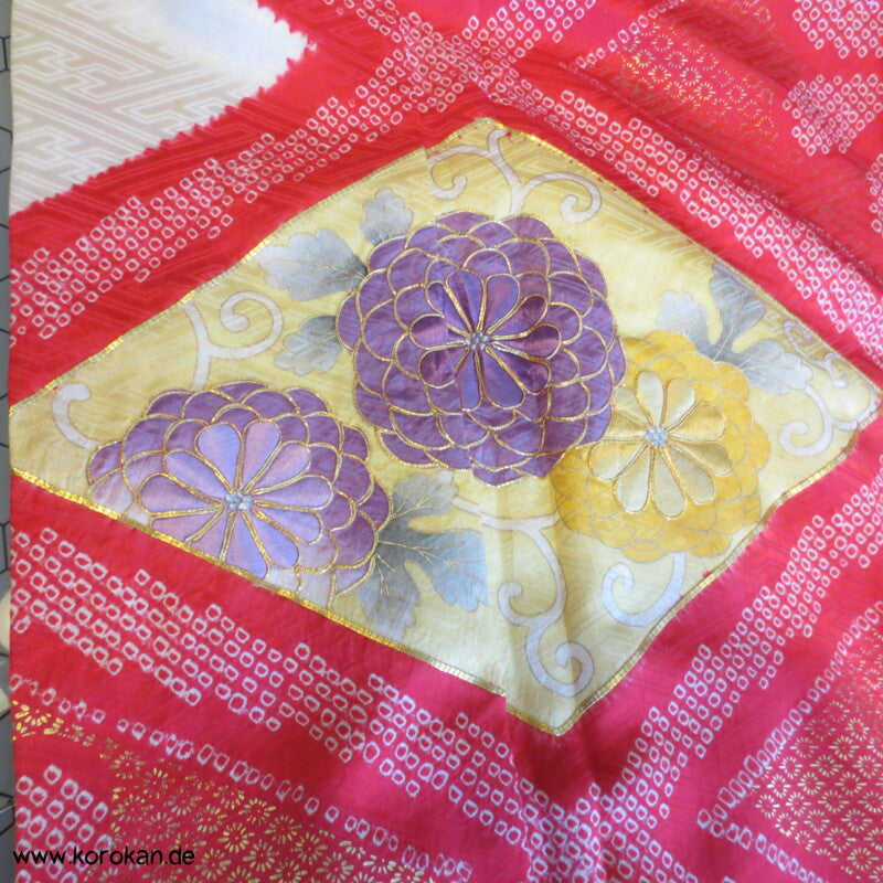 Shibori Rauten und Stickerei Furisode, Rinzu Damast