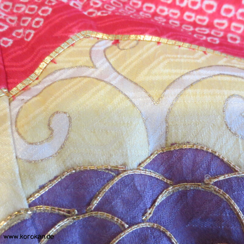 Shibori Rauten und Stickerei Furisode, Rinzu Damast