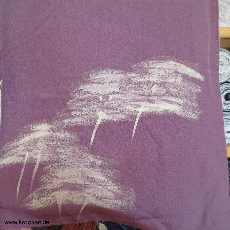 abstrakte Bäume weiß auf mauve Tsukesage Kimono