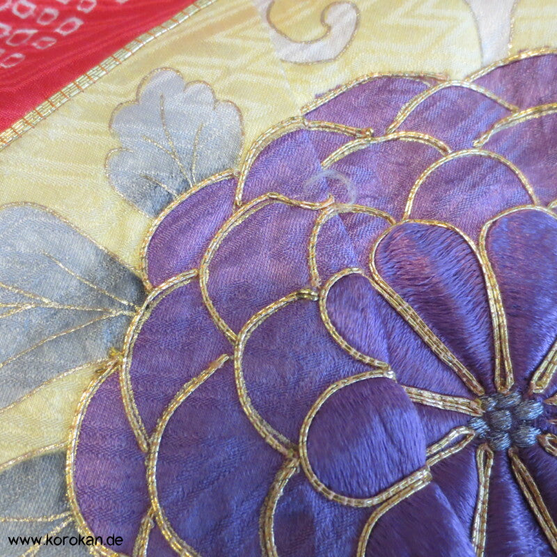 Shibori Rauten und Stickerei Furisode, Rinzu Damast