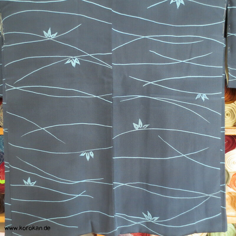 Haori Kimono Jacke navyblau Seidencrepe Blätter auf Wasser schwimmend