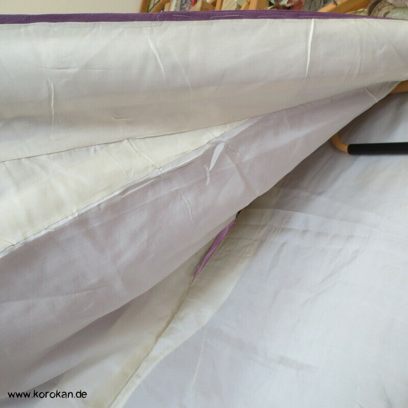 abstrakte Bäume weiß auf mauve Tsukesage Kimono