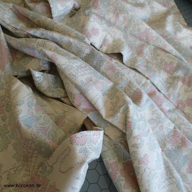 heller Blumen Kasuri Tsumugi Hitoe Kimono