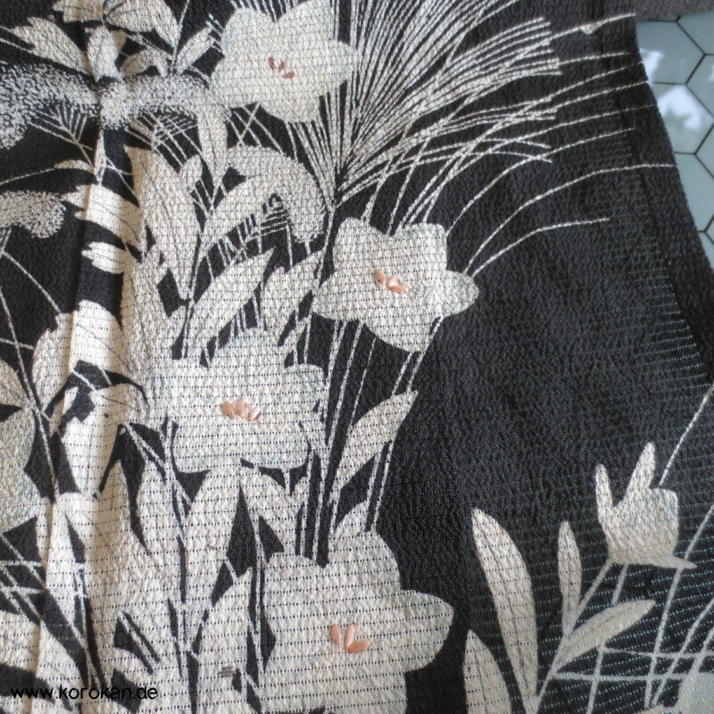 Ballonblumen antiker Tomesode Kimono aus Rho Seide