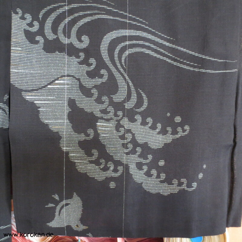 Tsunami Wellen und Vögel in schwarzbraunem Sha Organza Hitoe Kimono