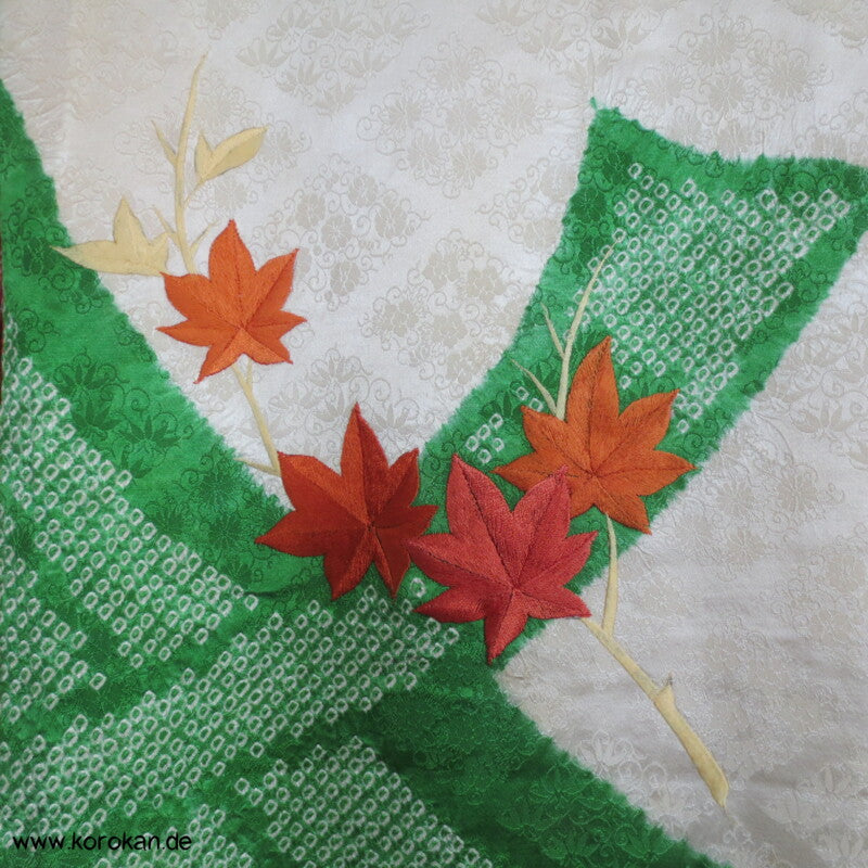 Riesen Noshi aus Shibori mit Stickereiblüten aus Seidendamast Furisode Kimono