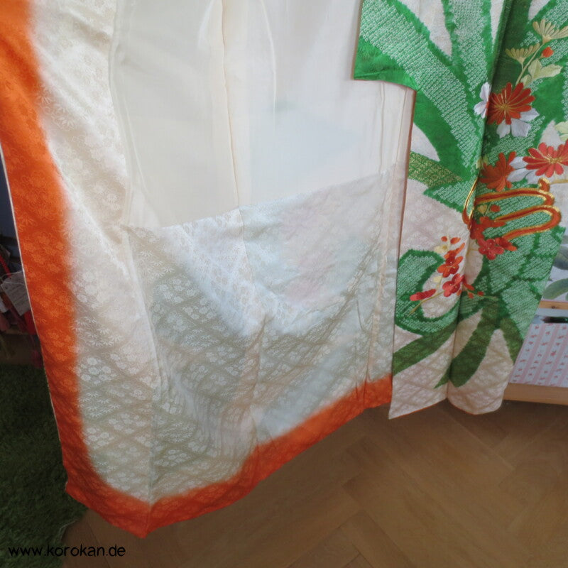 Riesen Noshi aus Shibori mit Stickereiblüten aus Seidendamast Furisode Kimono