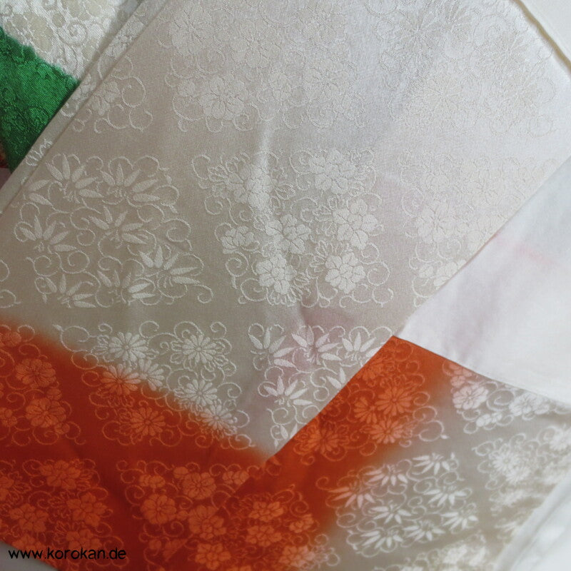 Riesen Noshi aus Shibori mit Stickereiblüten aus Seidendamast Furisode Kimono