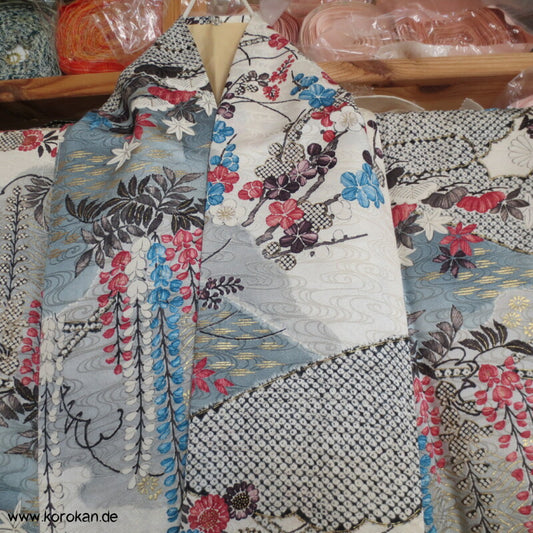 Golddruck, Wisteria Kimono