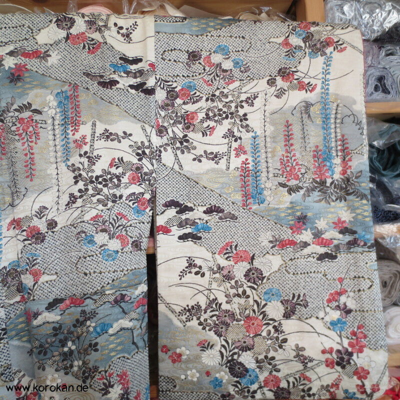 Golddruck, Wisteria Kimono