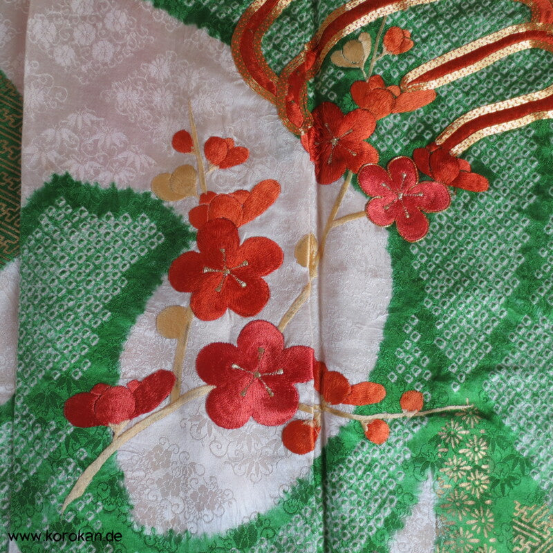 Riesen Noshi aus Shibori mit Stickereiblüten aus Seidendamast Furisode Kimono