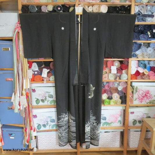 springender Koi antiker Tomesode Kimono aus Rho Seide