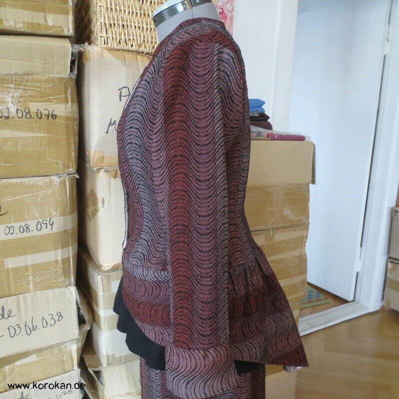 Schößchenjacke aus aufgetrenntem Kimono Wollmaterial, Gr. M, Unikat