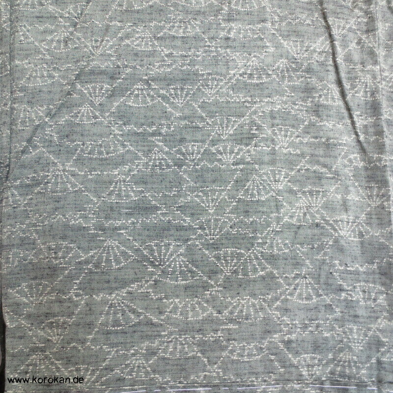 Fächer auf dunkelgrün Kasuri Tsumugi Kimono