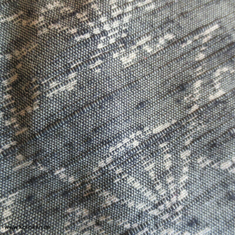 Fächer auf dunkelgrün Kasuri Tsumugi Kimono