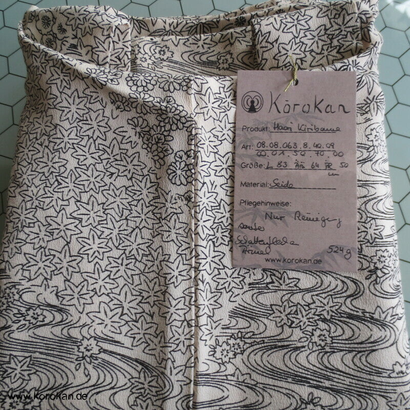 Haori Kimono Jacke Kiribame Steinplattenmuster mit kleinen Motiven