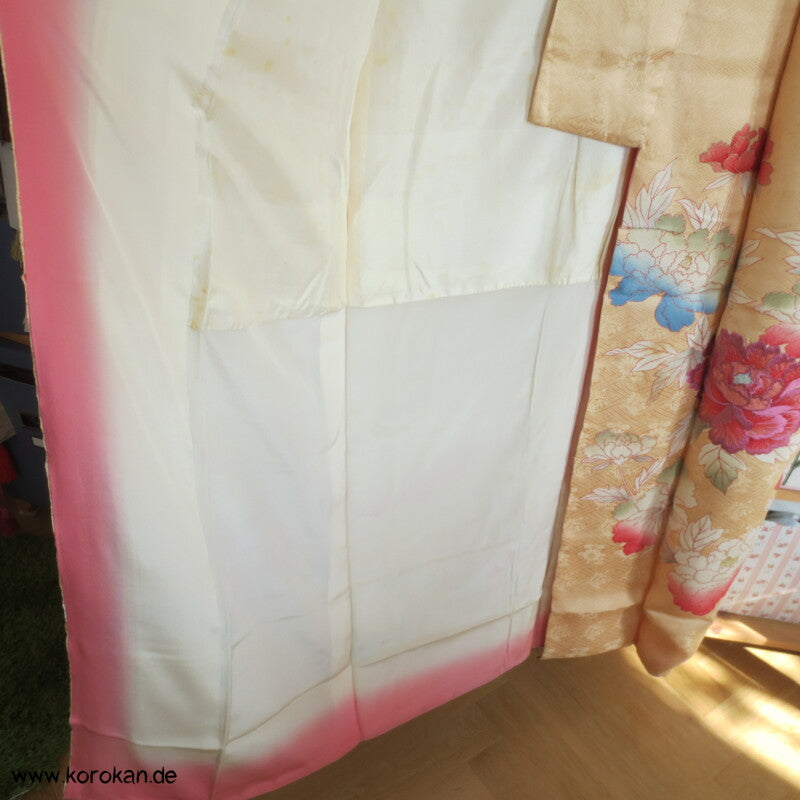 große Päonien, teilbestickter Furisode Seidendamast Kimono