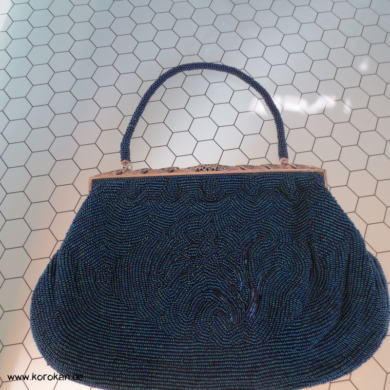 japanische blauschillernde perlenbestickte Abend Handtasche