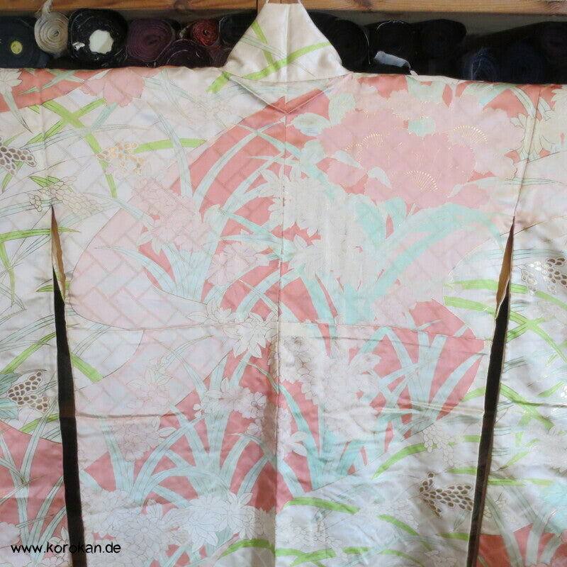 pastelliger Furisode, goldene Reisähren, Blumen, Higaki Rinzu Seiden Damast