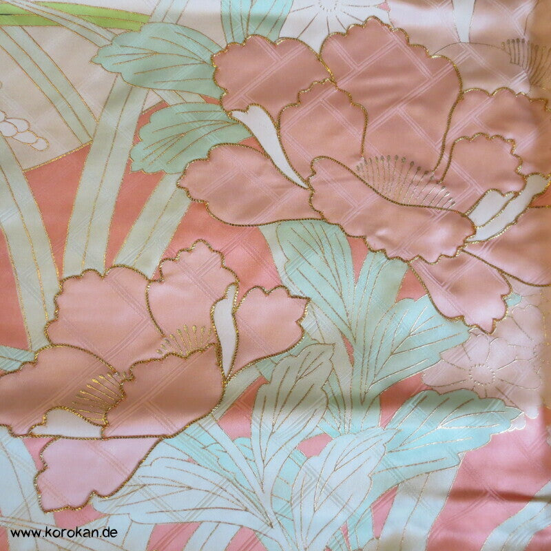 pastelliger Furisode, goldene Reisähren, Blumen, Higaki Rinzu Seiden Damast