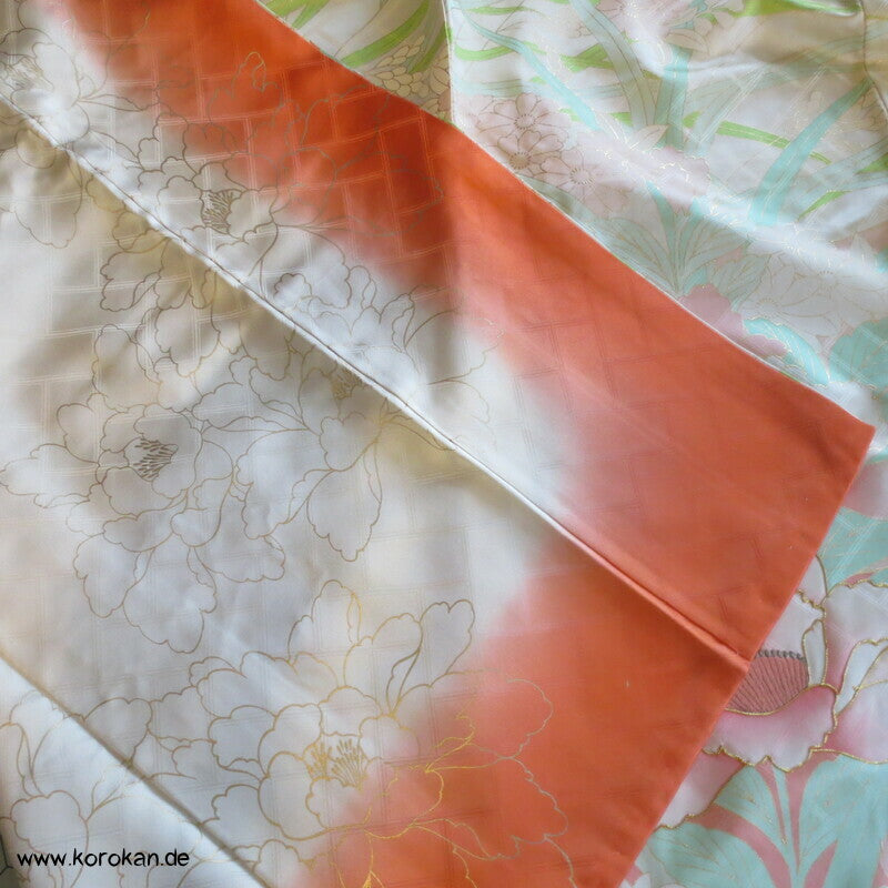 pastelliger Furisode, goldene Reisähren, Blumen, Higaki Rinzu Seiden Damast