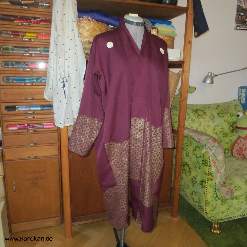 Samurai Junge Abendmantel reine japanische Kimono Seide, Golddruck, One Size Fits All, Unikat