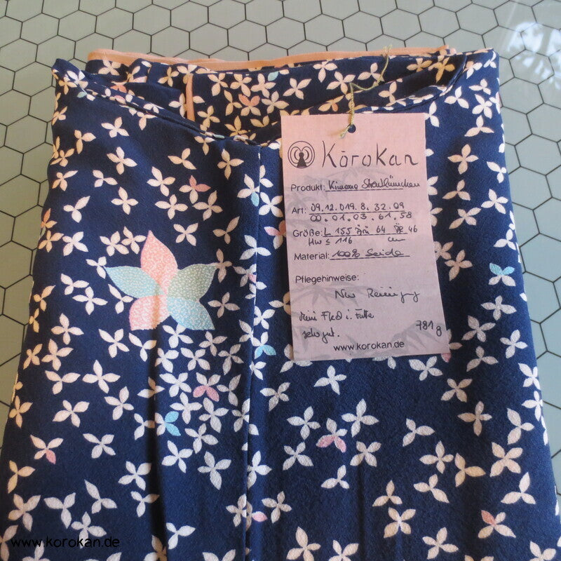 Seidencrepe Komon Alltags Kimono, Streublümchen