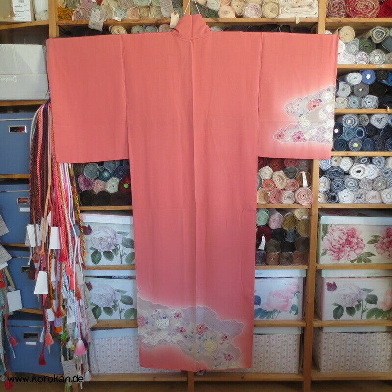 Tsukesage Kimono altrosa Seidencrepe mit Kamelien