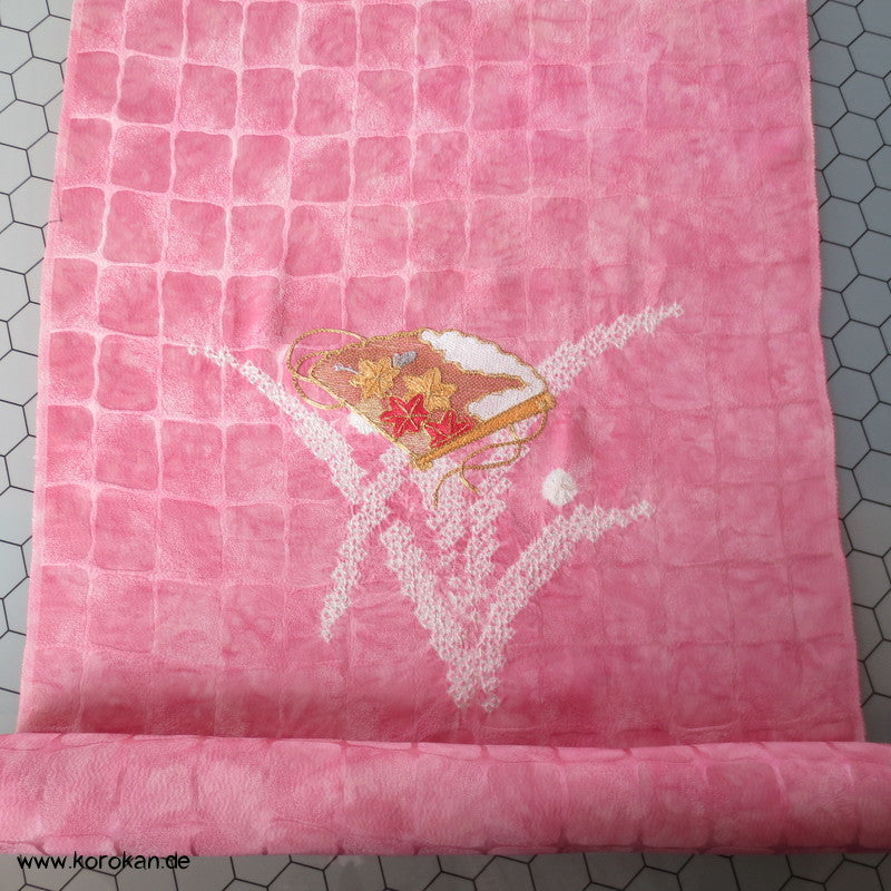 üppige Fächer-Stickerei mit Shibori auf rosa, Tanmono