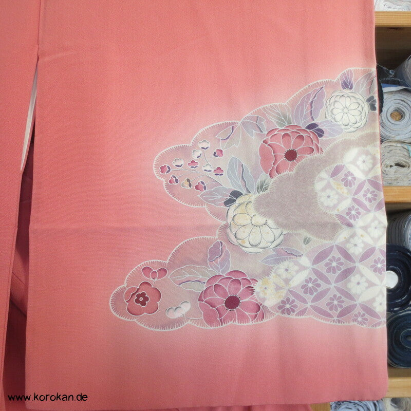 Tsukesage Kimono altrosa Seidencrepe mit Kamelien