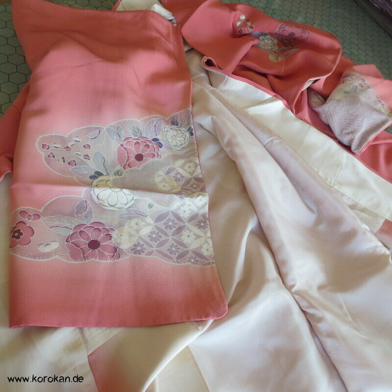 Tsukesage Kimono altrosa Seidencrepe mit Kamelien