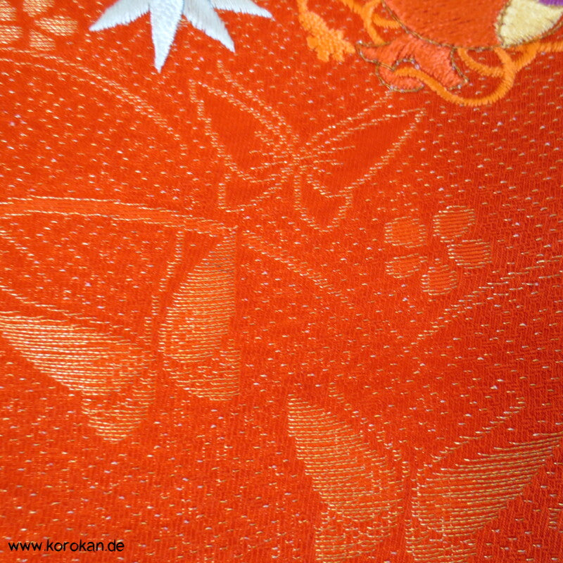 Mädchen Shibori und Stickerei Furisode Karieba
