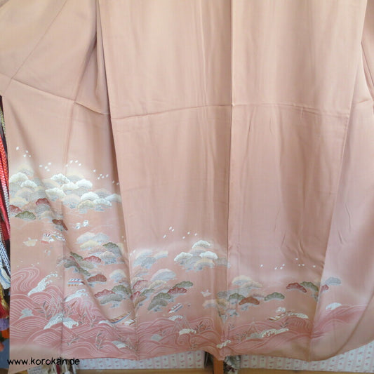 Tsukesage Kimono Seidendamast Pinien und Boote am Meer