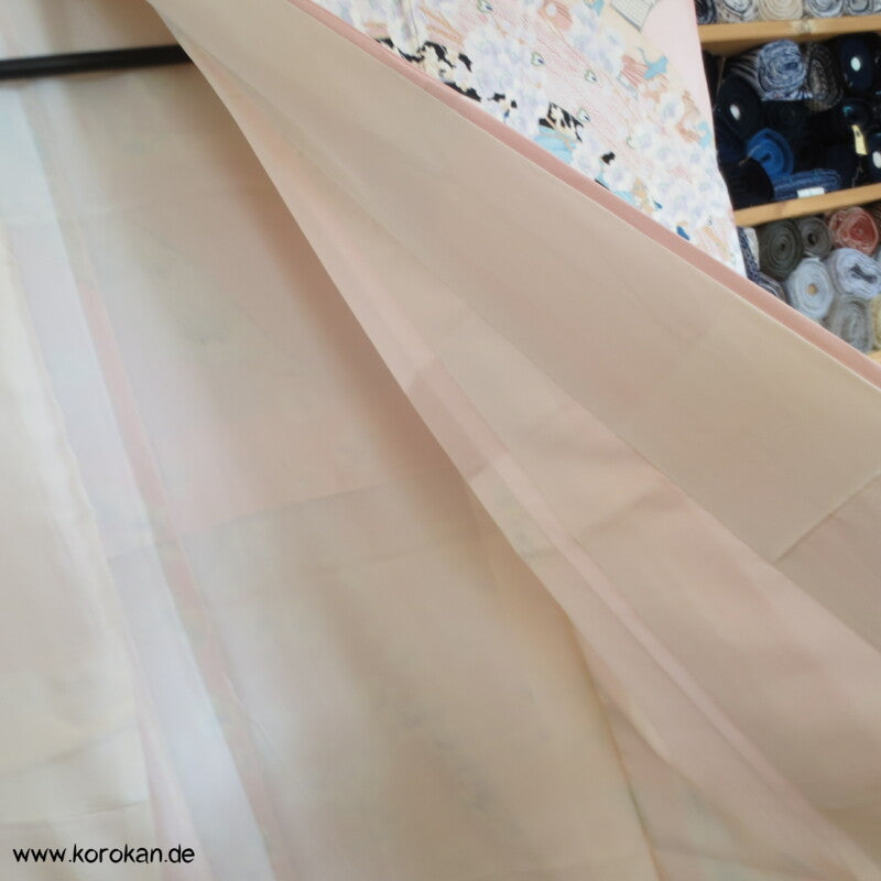 Noshi Muster mit Pfau / Federn Furisode Seiden Crepe Satin Kimono