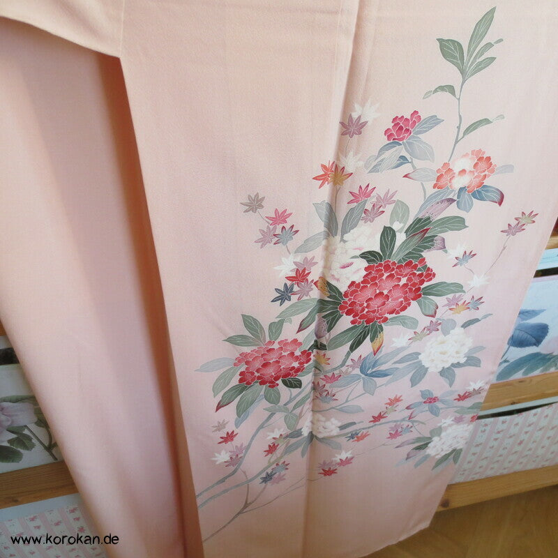 Tsukesage Kimono Seidencrepe Hydrangea / Azaleen Yuzen gemalt