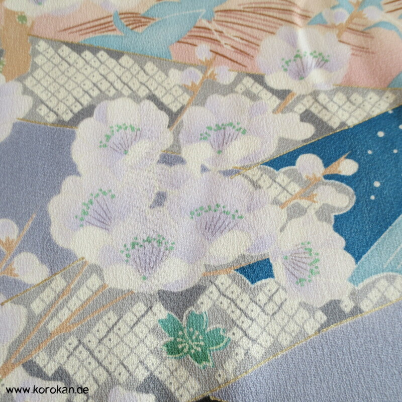 Noshi Muster mit Pfau / Federn Furisode Seiden Crepe Satin Kimono