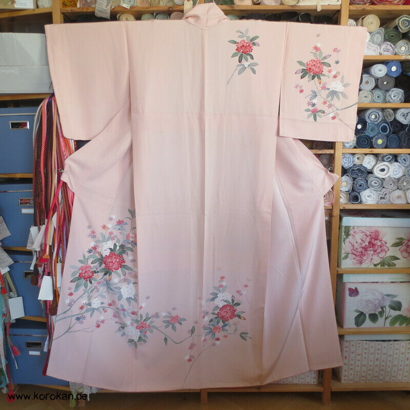 Tsukesage Kimono Seidencrepe Hydrangea / Azaleen Yuzen gemalt