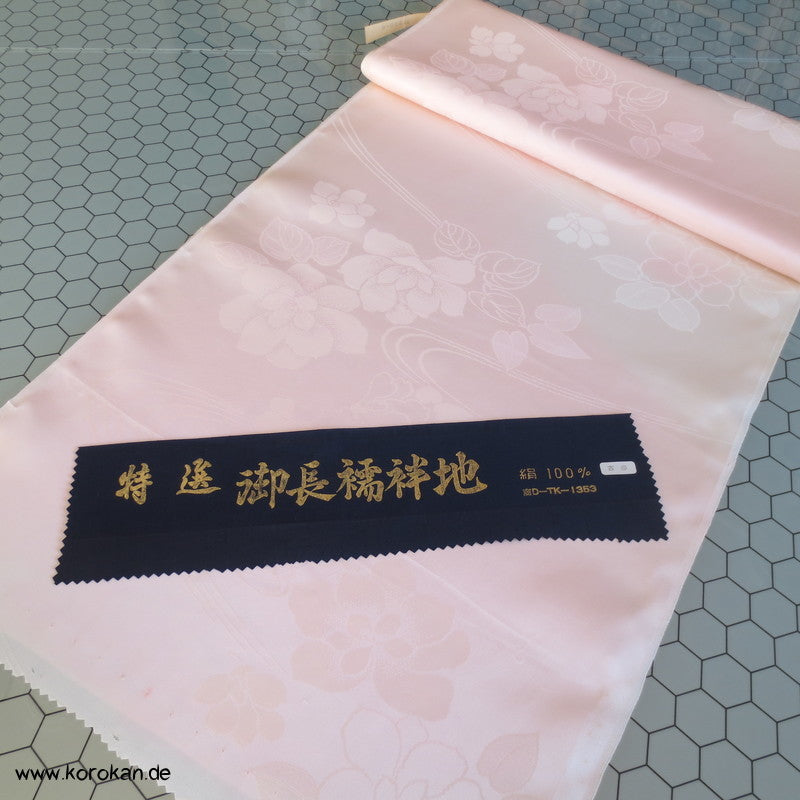 Kamelie Juban Kimono Seidendamast