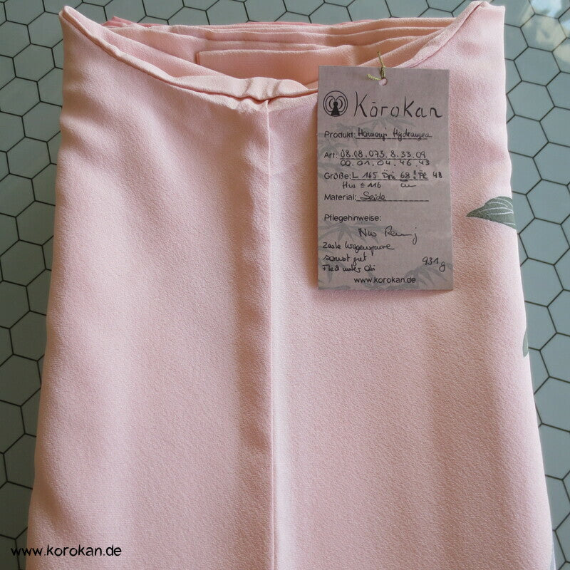 Tsukesage Kimono Seidencrepe Hydrangea / Azaleen Yuzen gemalt