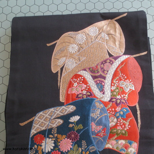 Tagasode Muster auf schwarz Fukuro Obi