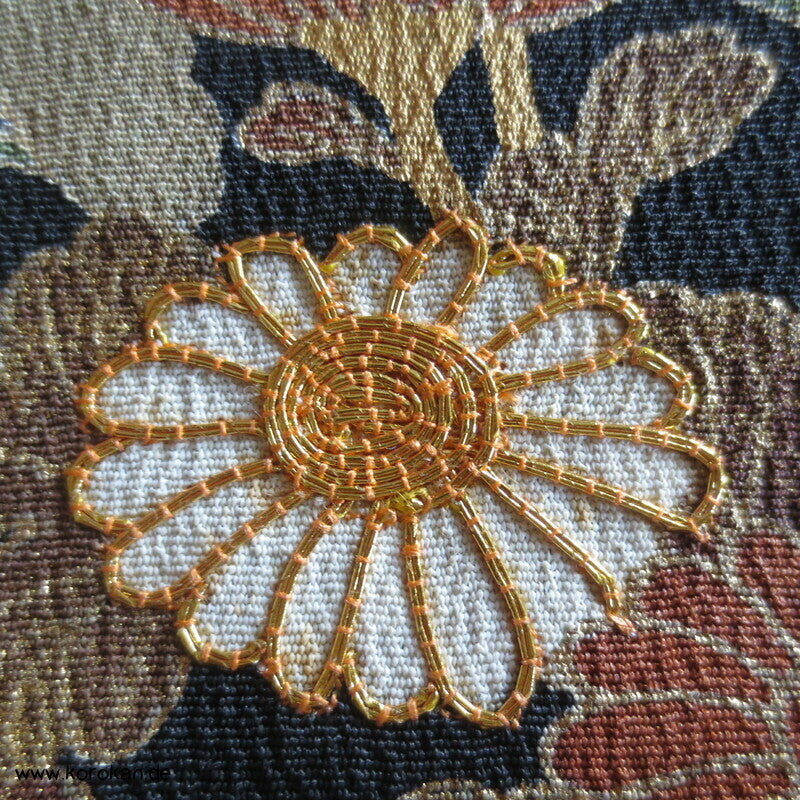 herbstlicher Chrysanthemenbusch Tomesode Kimono