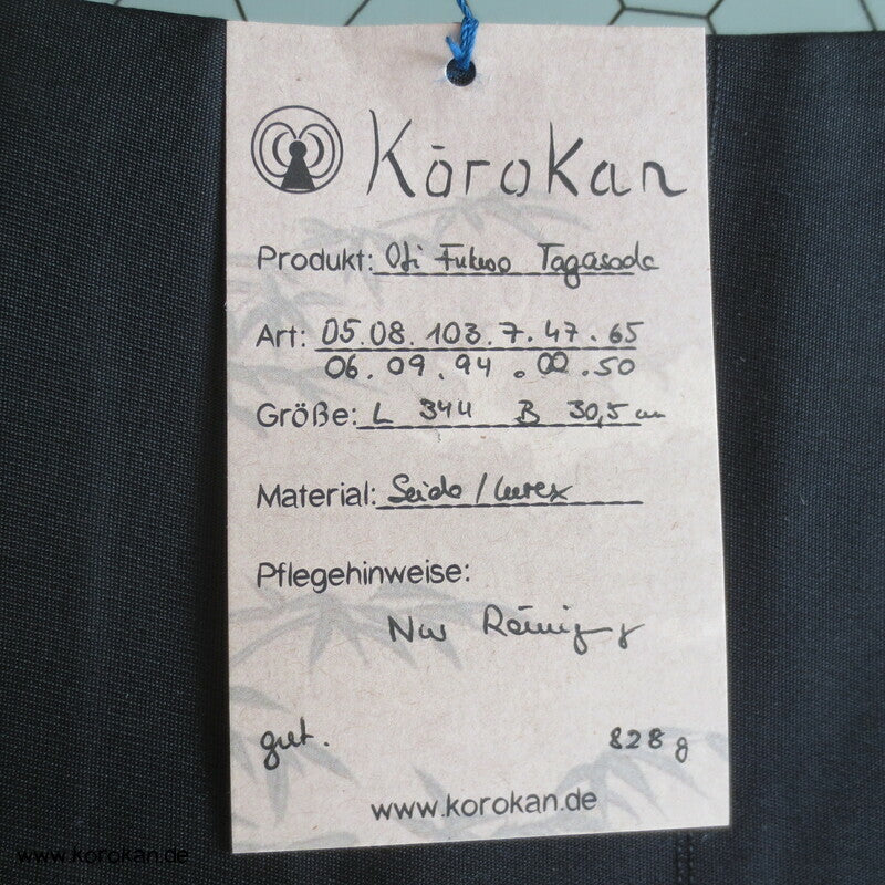 Tagasode Muster auf schwarz Fukuro Obi