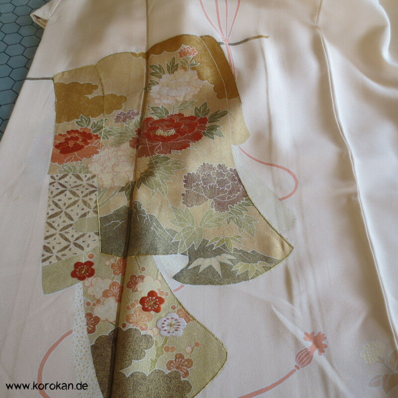 Kimono Noren Vorhang Homongi Seidencrepesatin Kimono, teilbestickt